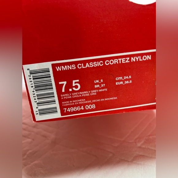 85: Nike Womens Classic Cortez Nylon (Barely Grey/ Barely Grey- White)Size 7.5 - Picture 8 of 8